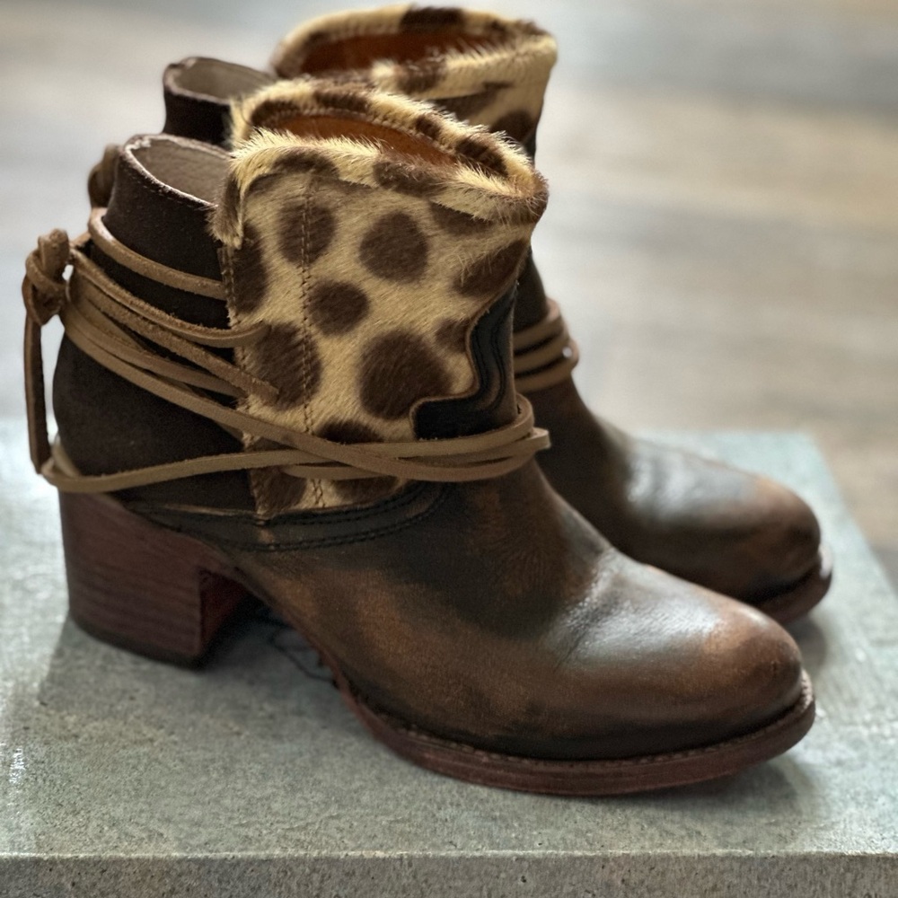 Leopard Print Brown Ankle Boots